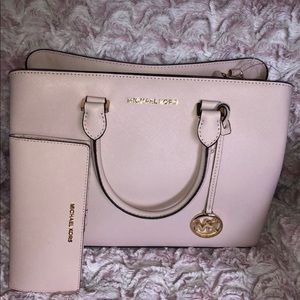 Michael Kors Savannah triple compartment satchel + jet set slim wallet (Blossom)